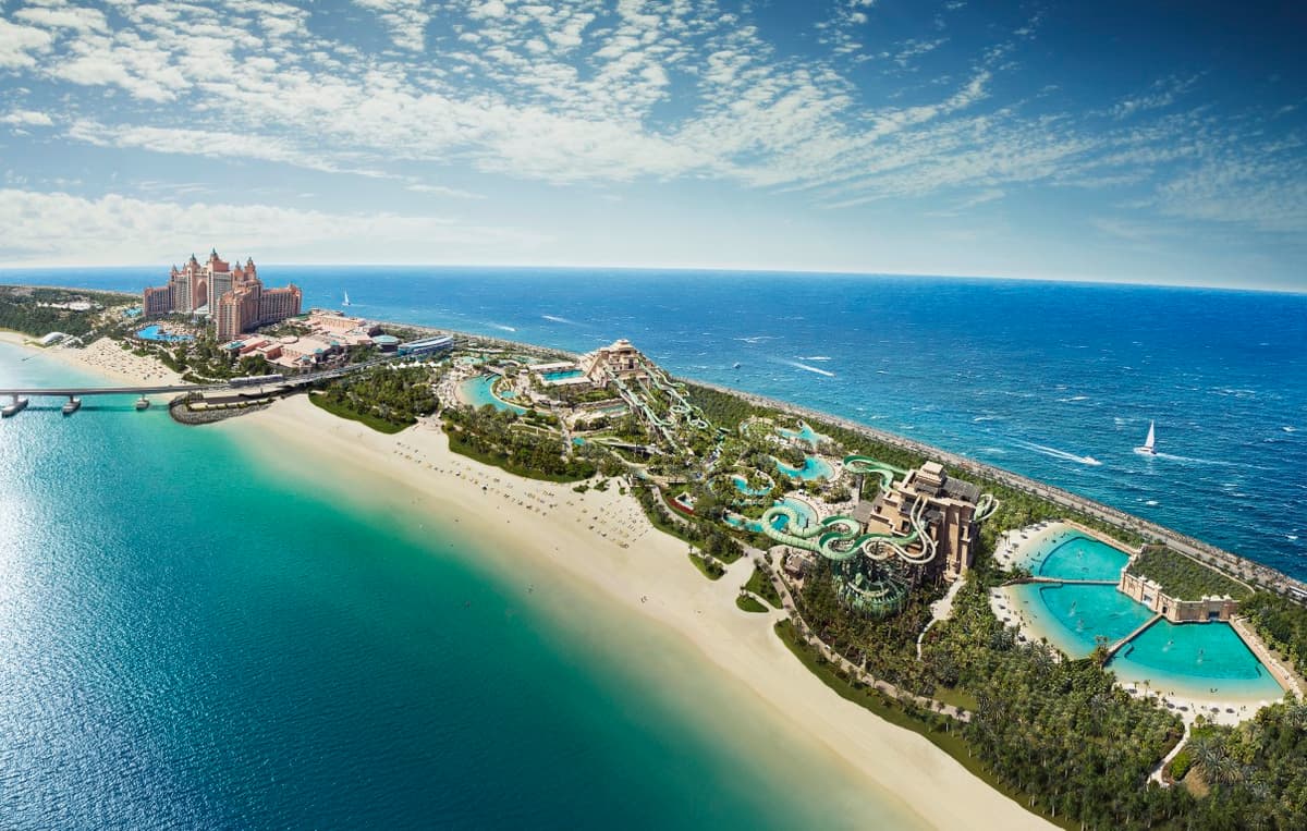 Atlantis Resort in Dubai, featuring Aquaventure Waterpark and a dolphin swimming experience.