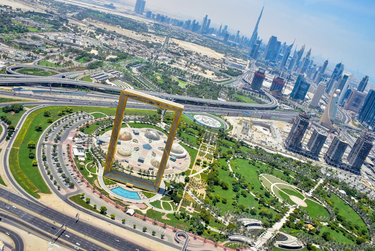 Dubai Frame: Eyes View