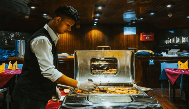 Dhow Cruise in Dubai Marina Food Options