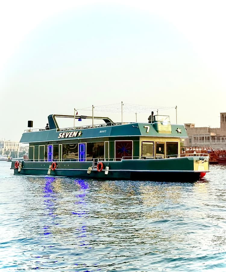 Premium Dinner Cruise in Dubai Creek Long View