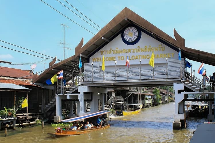 Damnoen Saduak Market and Maeklong Railway Market Tour