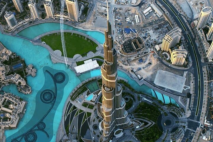 At The Top + Rooftop Burj Khalifa View